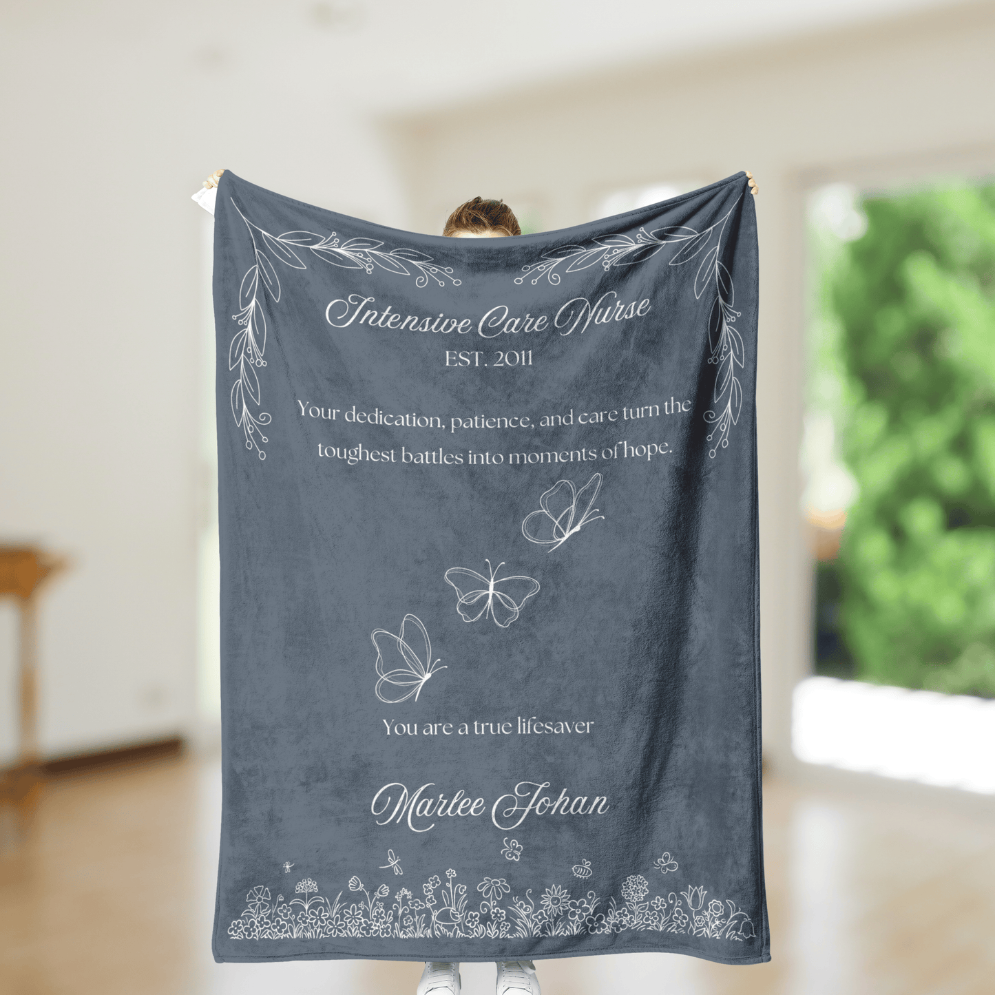 ICU Nurse Blanket – Personalized Gift for Intensive Care Unit Nurses (Soft Fleece)