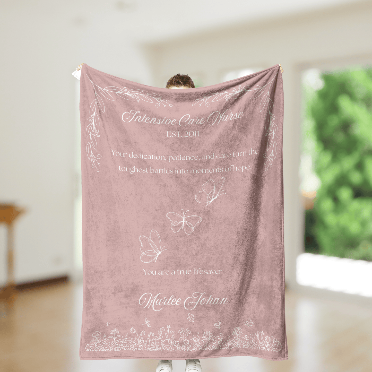 ICU Nurse Blanket – Personalized Gift for Intensive Care Unit Nurses (Soft Fleece)